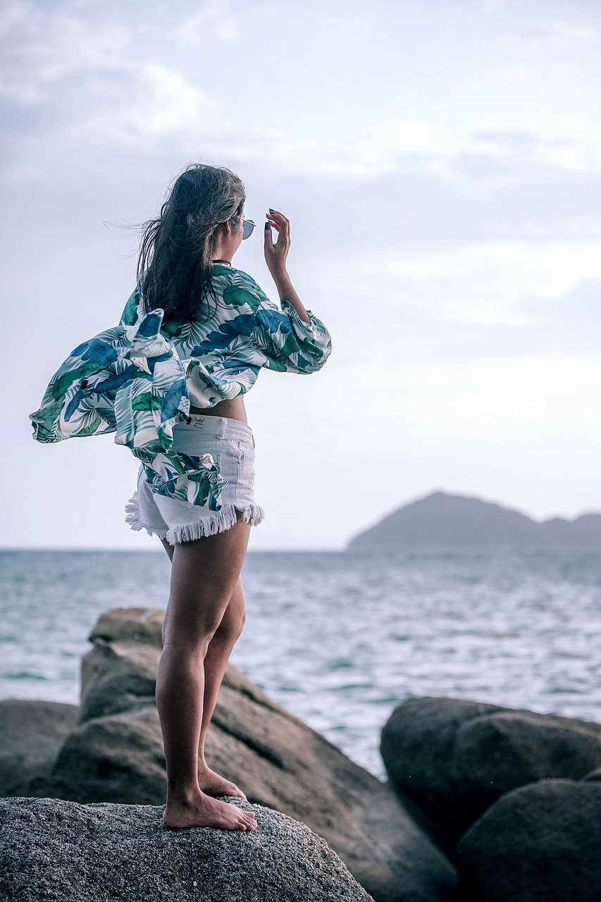 barefoot, beach, female-3557605.jpg